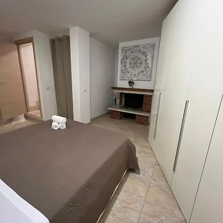Rena Bianca House